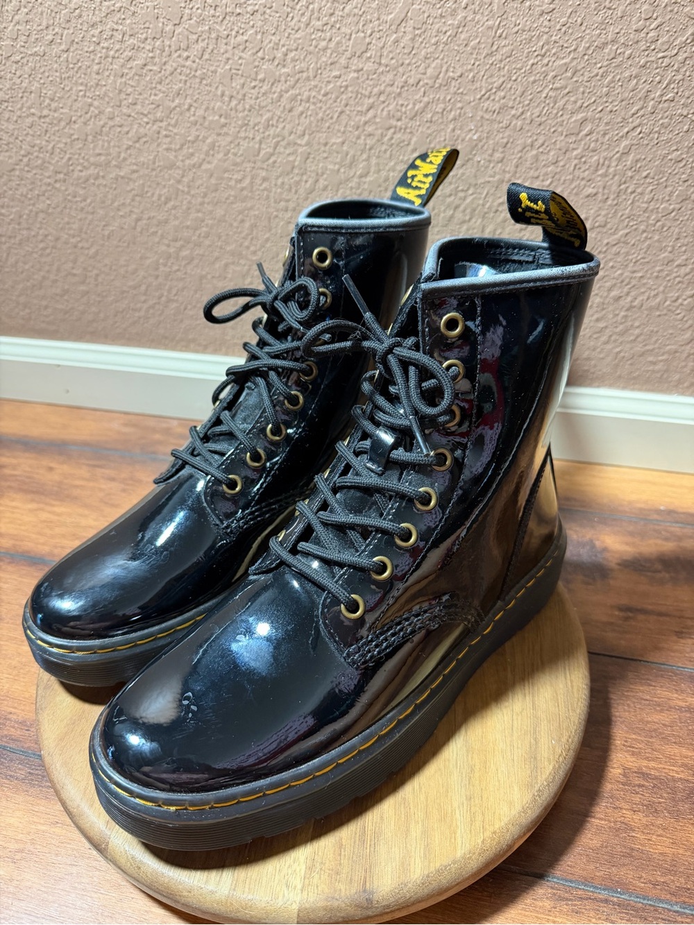 Dr. Martens Black Zavala Patent Leather Lace Up Combat Boots Women’s Size 9 - Picture 6 of 10
